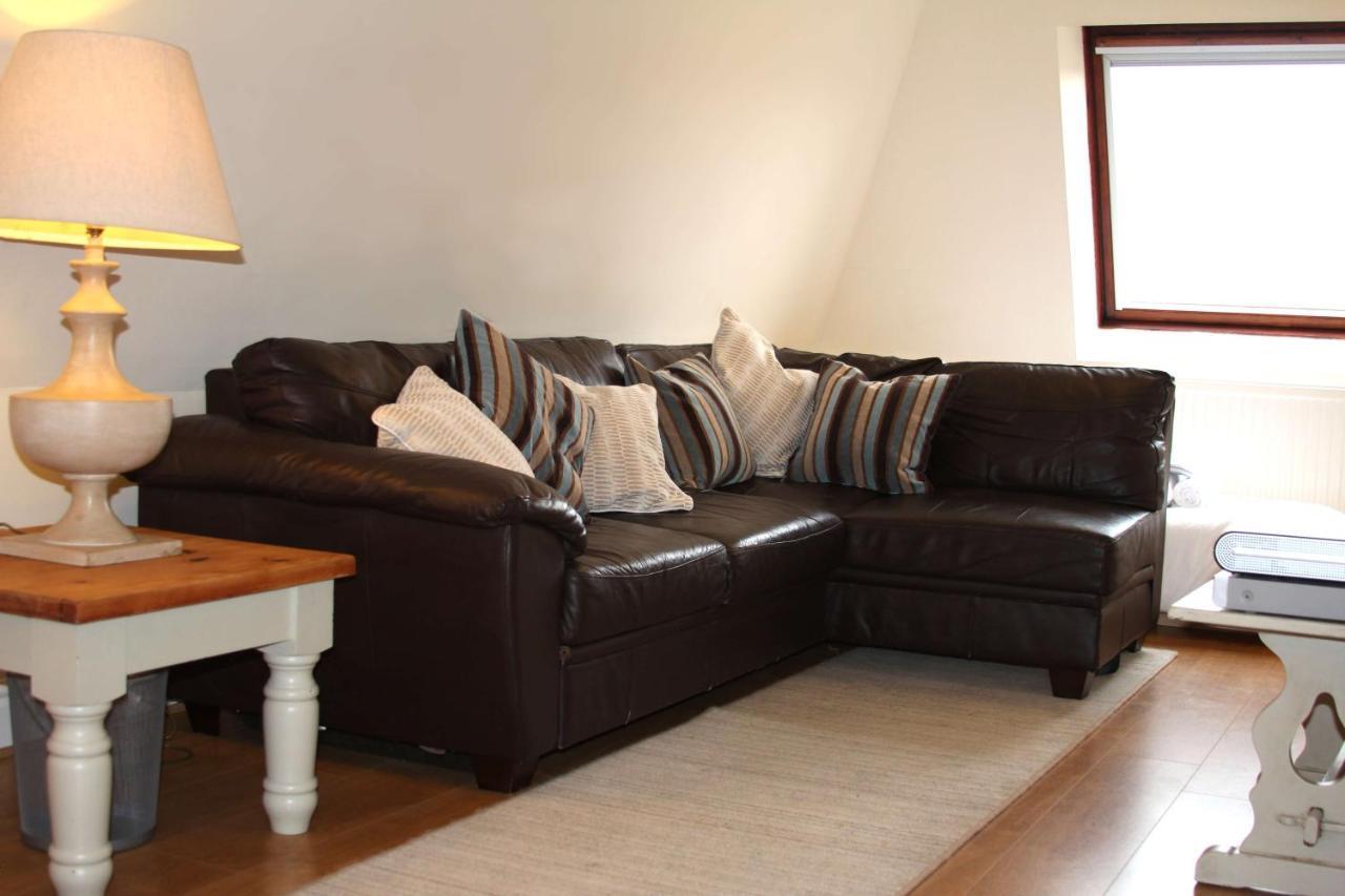 Cotswolds Valleys Accommodation - Exclusive Use Character One Bedroom Family Holiday Apartment Stroud  Luaran gambar